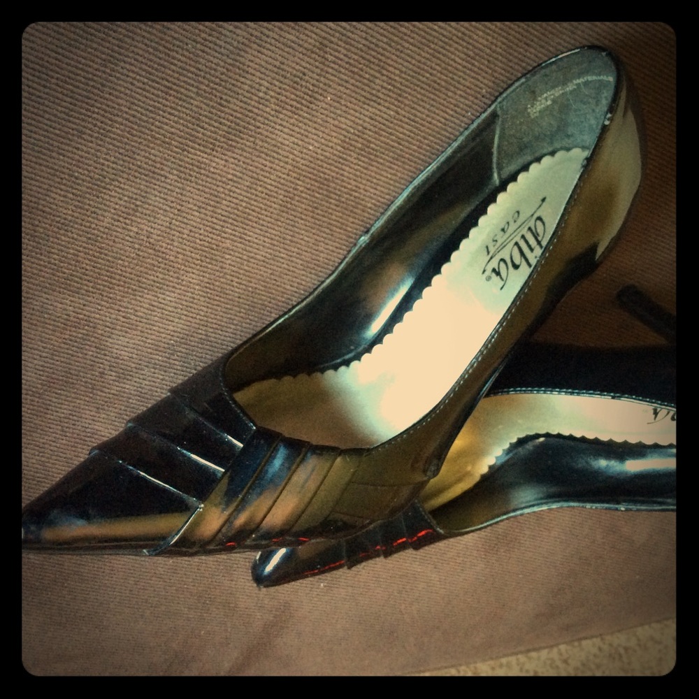 Women black shoes size 8
